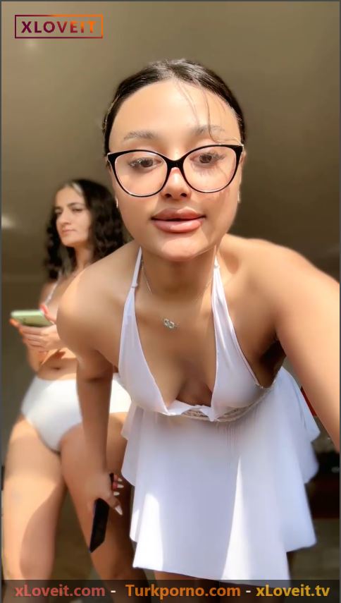 Bebek ifşa nude kankasıyla twerk